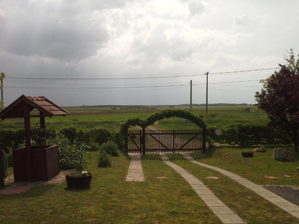 Kiad-Lak Apartmanok - Szep Kartya Elfogado Abádszalók Extérieur photo